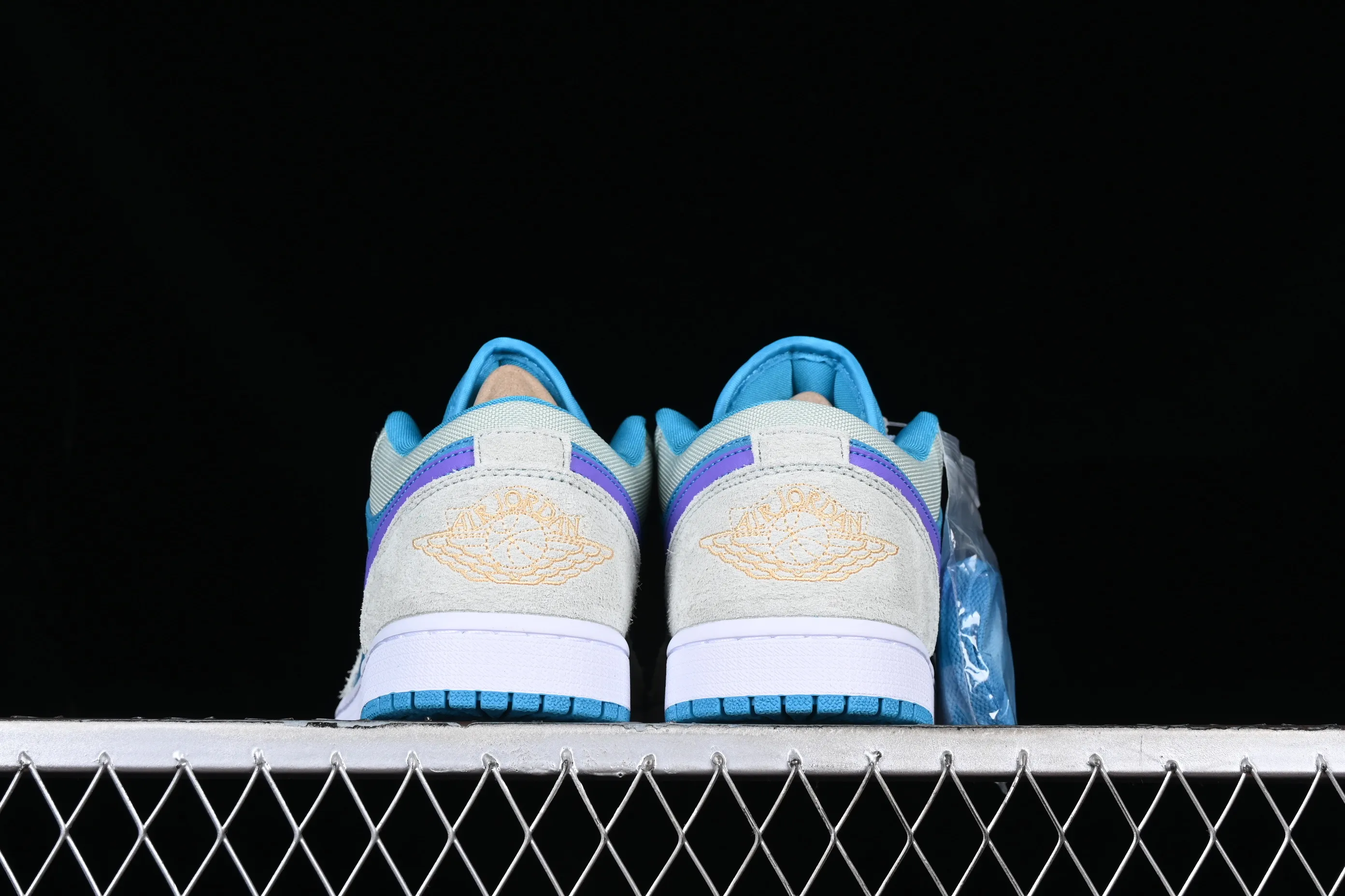All categories Air Jordan Jordan series basketball shoes Air Jordan 1 Low Z version Air Jordan 1 Low AJ1 Joe 1 low-top cultural and casual sneakers DX4334-300